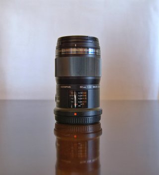 Olympus ED 60mm f2.8 Macro.Incluye Parasol Origina