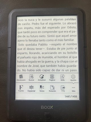 E-reader BOOX Negro + 600 Libros actuales.