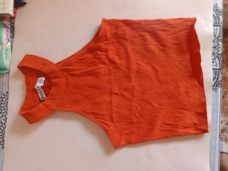 Top naranja INSIDE talla S
