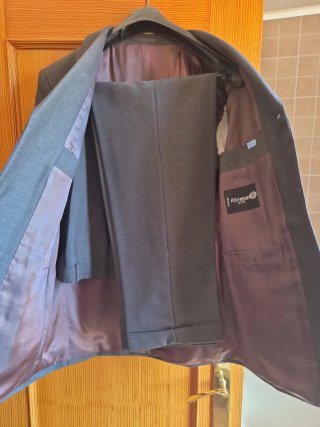 Traje gris El Corte Inglés