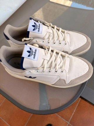 Adidas Zapatillas Blancas y Grises