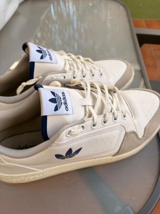 Adidas Zapatillas Blancas y Grises