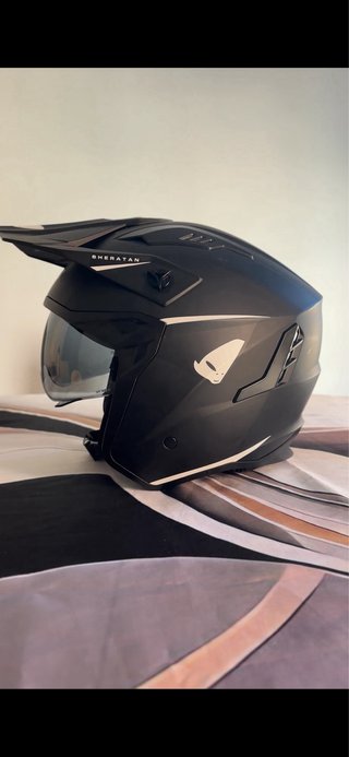 Casco Moto Negro SHERATAN