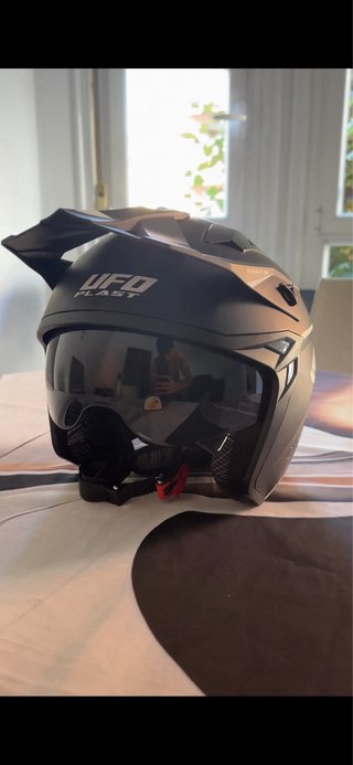 Casco Moto Negro SHERATAN