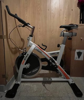 Bici Spinning BH Fitness MKT Jet Bike.