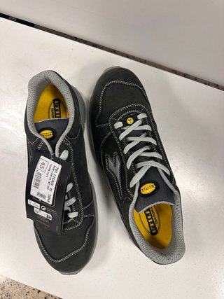 Zapatos de seguridad diadora Talla 45