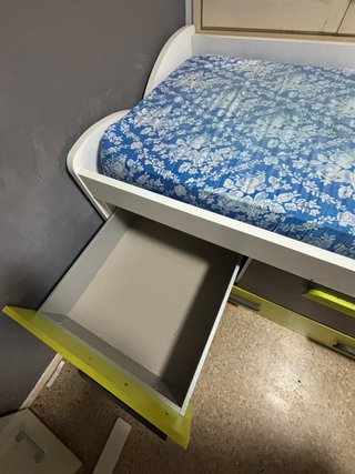 Cama alta con cajoneras y cajón con otro colchón