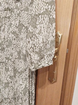 Vestido Cortefiel estampado verde y blanco Talla M