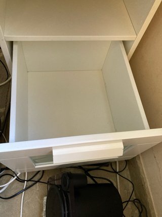 Mesita de noche IKEA