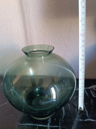 Jarrón de cristal verde