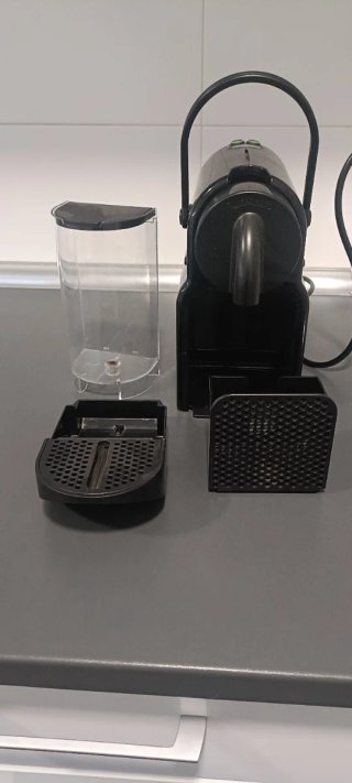 Cafetera Nespresso De'Longhi Inissia Negra