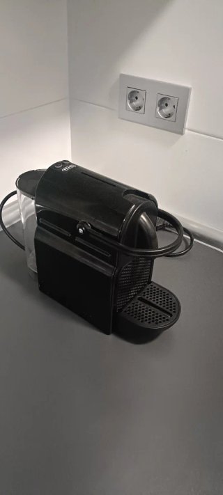 Cafetera Nespresso De'Longhi Inissia Negra