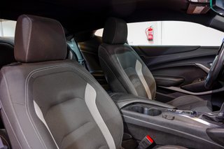Chevrolet Camaro Coupe Auto