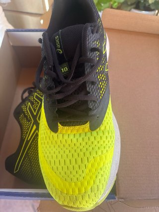 Zapatillas Asics Talla 45 Negras y Amarillas