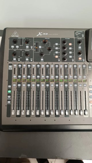 Behringer X32 Mezclador DJ - //W31S6892//