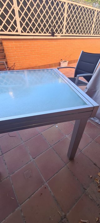 Mesa y 4 Sillas Terraza Metal y Cristal