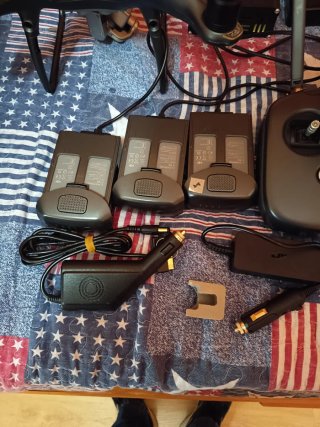 DJI Phantom 4 Bundle Completo