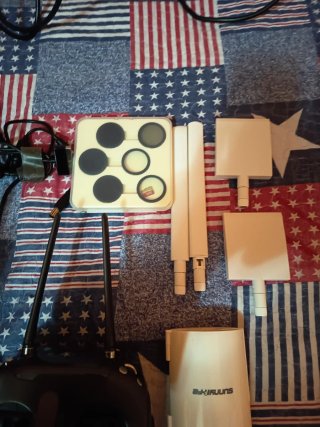 DJI Phantom 4 Bundle Completo