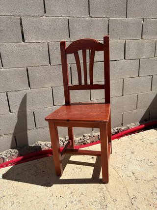 40 Sillas de Madera Marrón// 40 sillas x 40€