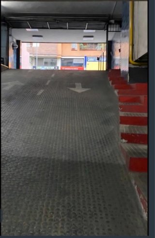 Plaza Parking moto barrio Gracia