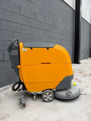Fregadora eléctrica MB AR-S5D con tracción, nueva