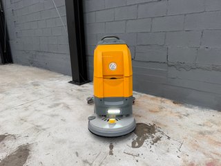 Fregadora eléctrica MB AR-S5D con tracción, nueva