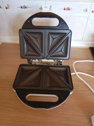 Sandwichera Eléctrica
