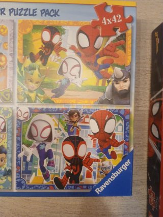 Lote 2 puzzles Spidey + Spider-Man Marvel