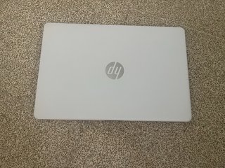 Portátil HP – Intel Core i3 11ª generación – 8 GB