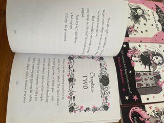 Isadora Moon (8x) y Mirabelle (1x) en inglés