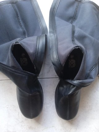 Stivali alti con piattaforma da donna