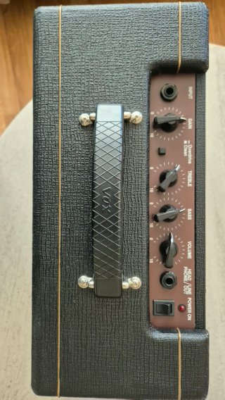 Amplificador Vox Pathfinder 10