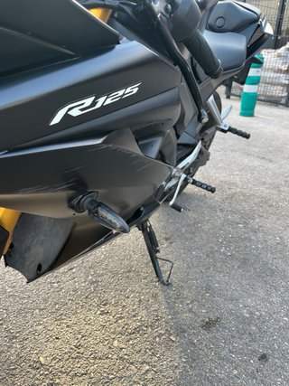 Yamaha R125 Negra