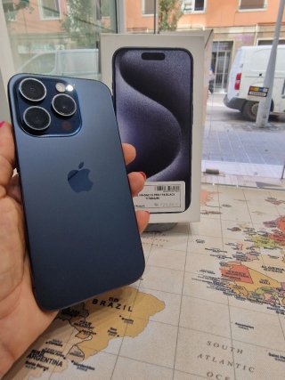iPhone 15 Pro 1TB Nero Titanio