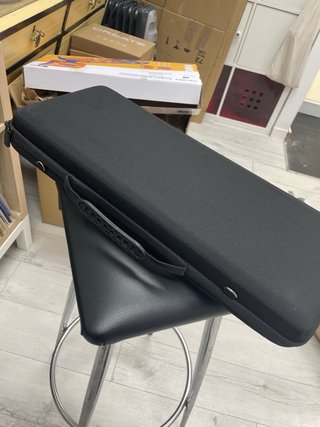 Estuche para teclado pequeño