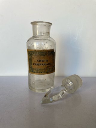 Botella antigua farmacia