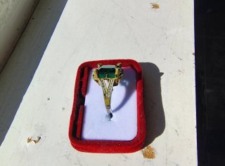 Anillo Vintage Oro y Plata Piedra Verde