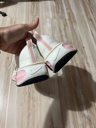 Nike Zoomx Invincible Run 3 blanco y rosa