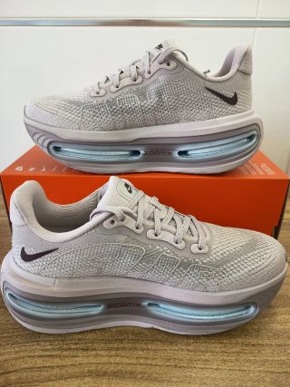 Nike Vomero Premium Talla 40