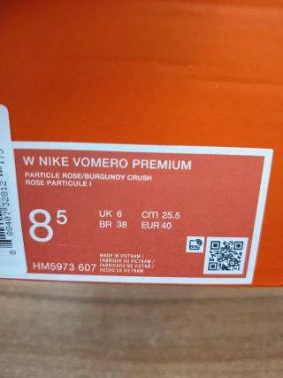 Nike Vomero Premium Talla 40