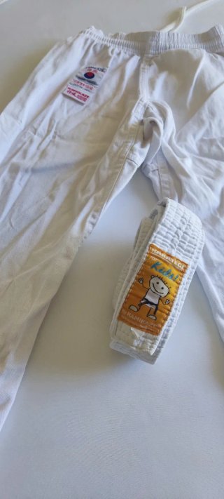 Kimono Karate Niños talla 110 de 3 a 6 años