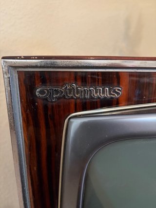Televisor antiguo Optimus