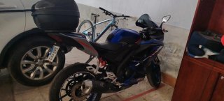 Yamaha YZF 125 R Azul y Blanca