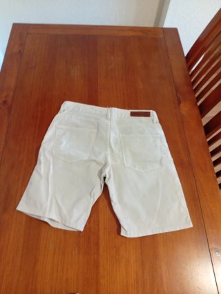 Pantalón corto Zara hombre beige