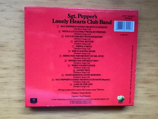 The Beatles Sgt. Pepper's (Ed 1987 con Funda roja)