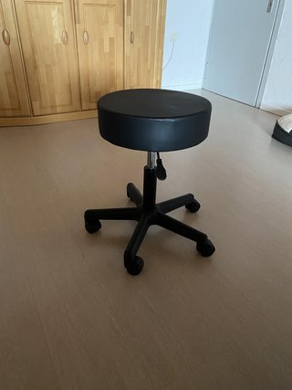 Taburete bajo con ruedas giratorio tocador oficina