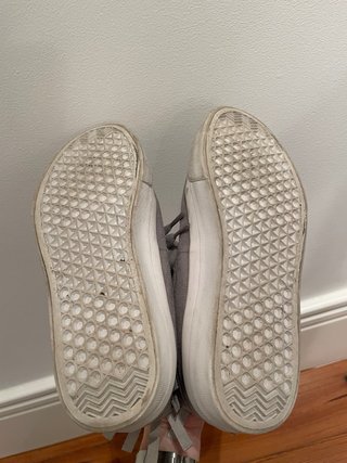 Botines ASOS grises con flecos