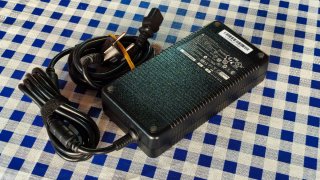 Cargador Delta ADP-330AB para Portátil Gaming
