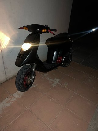 Piaggio Typhoon Scooter Negra