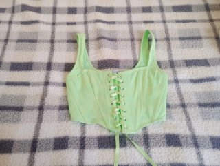 Corset verde Stradivarius con lazada
